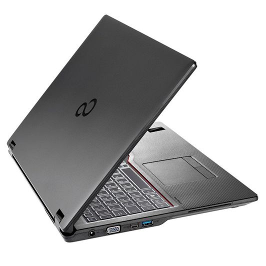 Fujitsu Siemens Laptop 15.6" i5-8265U 16GB RAM 256GB SSD