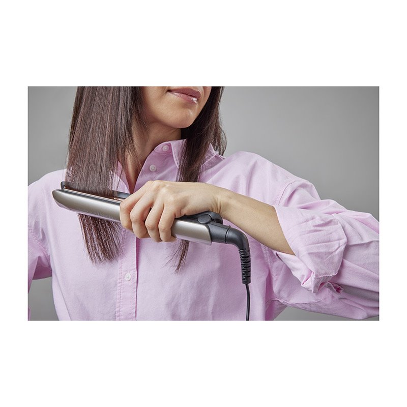 Plancha Alisadora REMINGTON 50W Keratin Therapy Cerámica 9 Niveles S8540