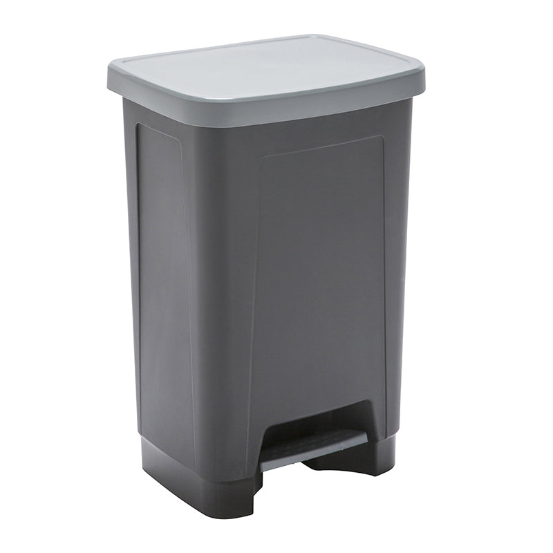 Schwarzer Plastik-Mülleimer 50 L mit Pedal, robust und geräumig