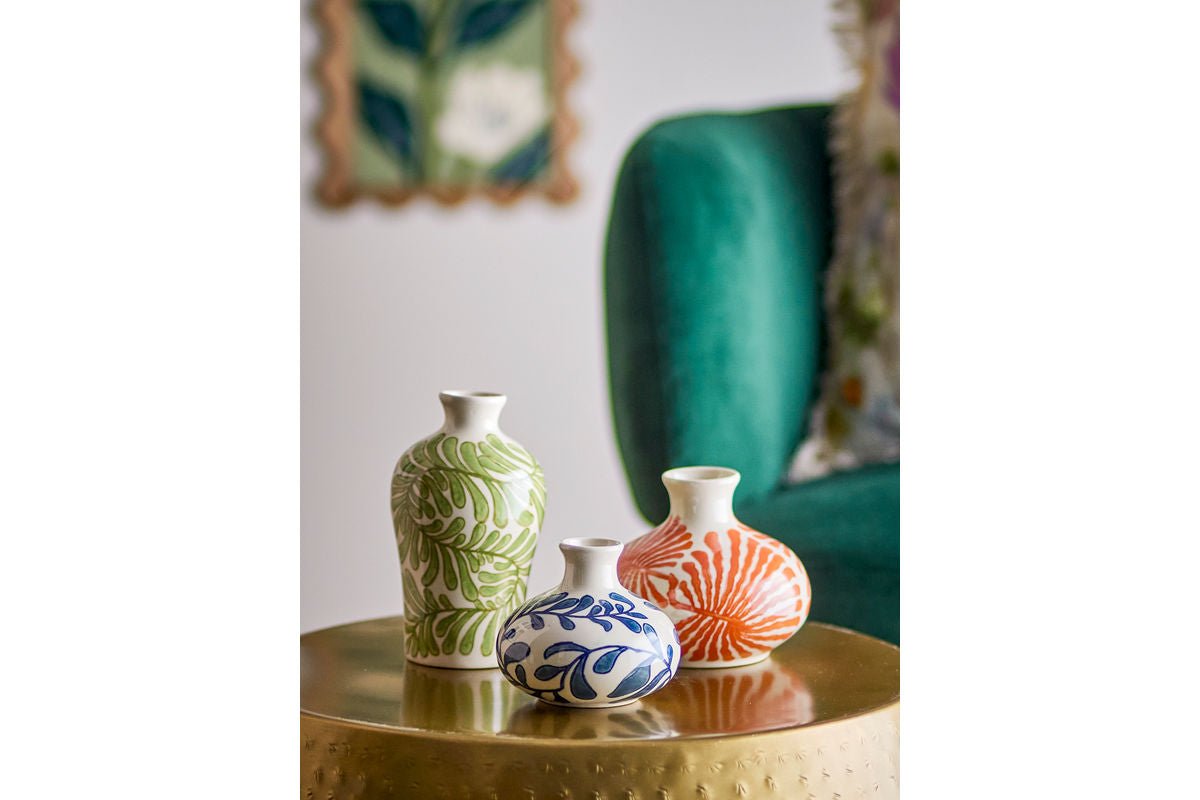 Luxusbetten24 Flower Dream Vasenset 3‑teilig aus Steingut Grün/Orange/Blau