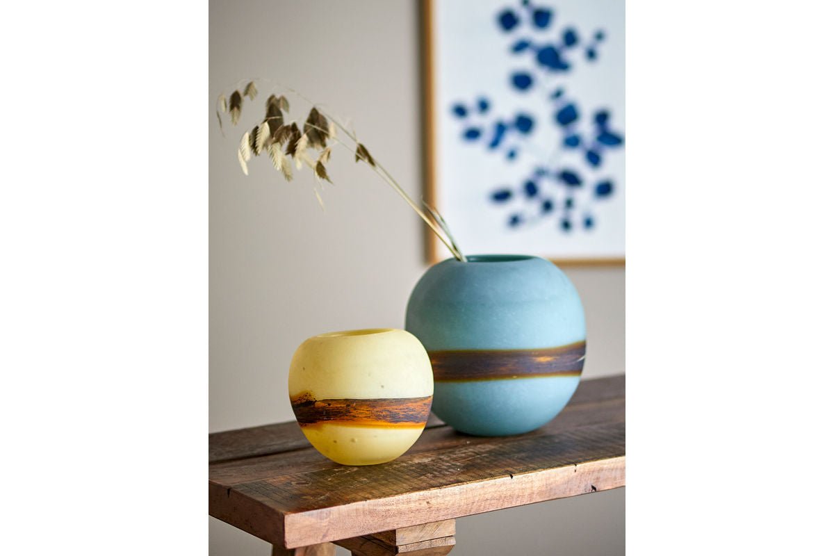 Luxusbetten24 Feyra Vase Blaues Glas Blau Design