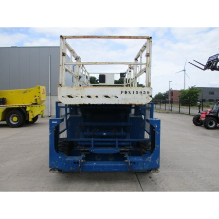 Genie GS-4390 Piattaforma Elevatrice a Forcella Trazione 4x4 Blu