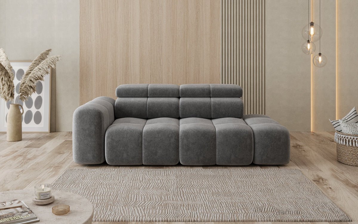 Designer Sofa 3‑Sitzer mit Chaise Longue Mia in Chenille