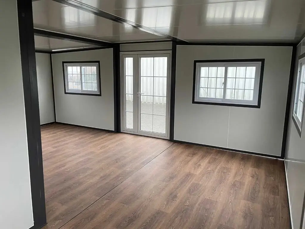 Kompakte Tiny House Basis Fixe 5,80 m × 2,00 m × 2,50 m, mit großer Wohnfläche