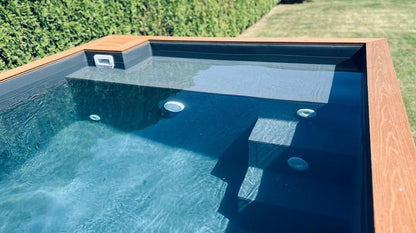 Container Spa Pool 3,0 x 2,5 m mit Whirlpool Komfortpaket