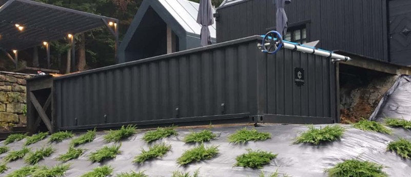 Großer Containerpool 6,2 m × 2,5 m Premium mit Wärmepumpe aus Holzverbundwerkstoff