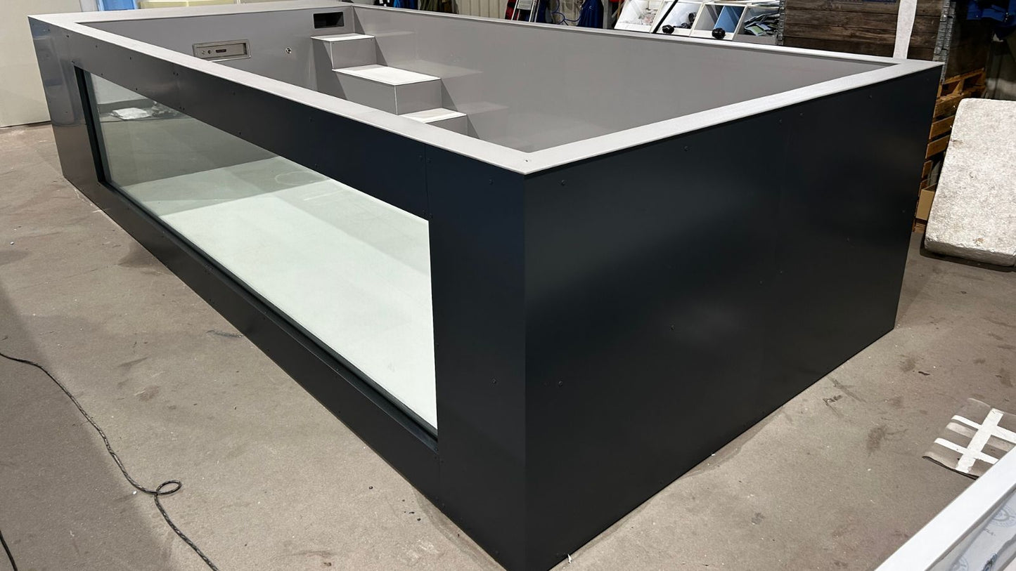Großer Polypropylen-Pool 6,5 x 2,5 m mit 4 m Fenster