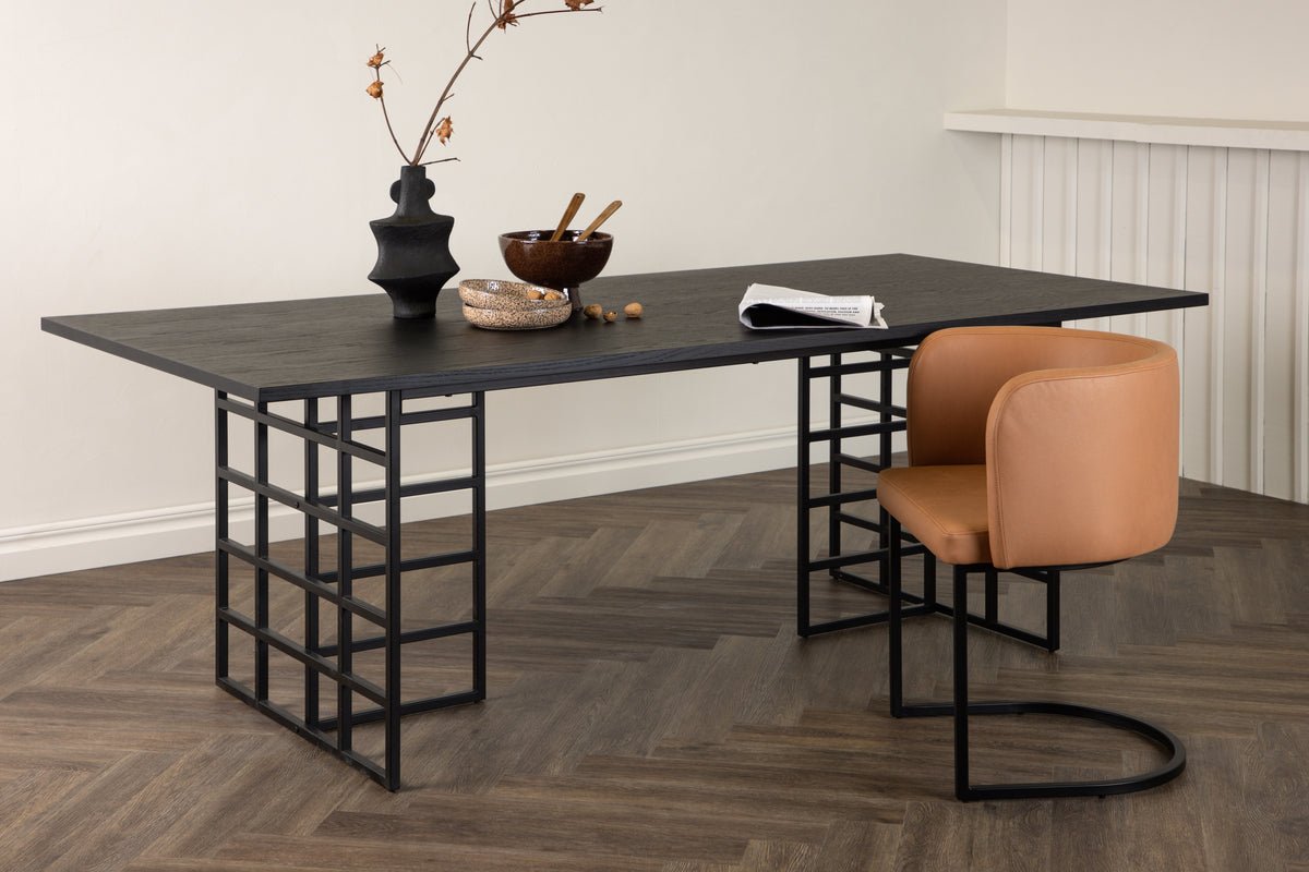 Esstisch Amanda - elegant, modern und mit natürlichem Charme