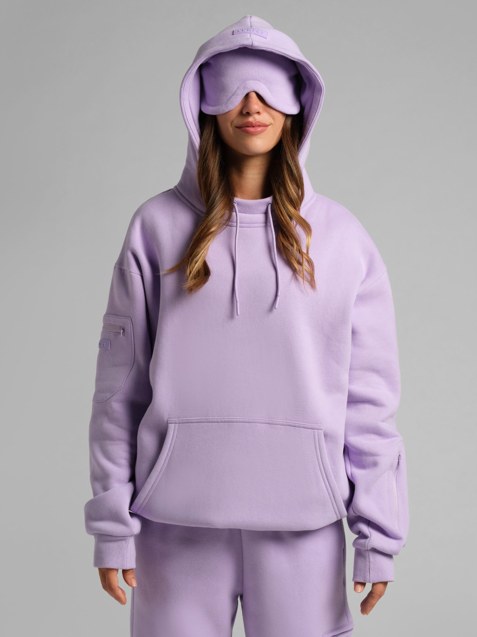 Comfrt Airplane Mode Travel Hoodie mit integrierter Augenmaske