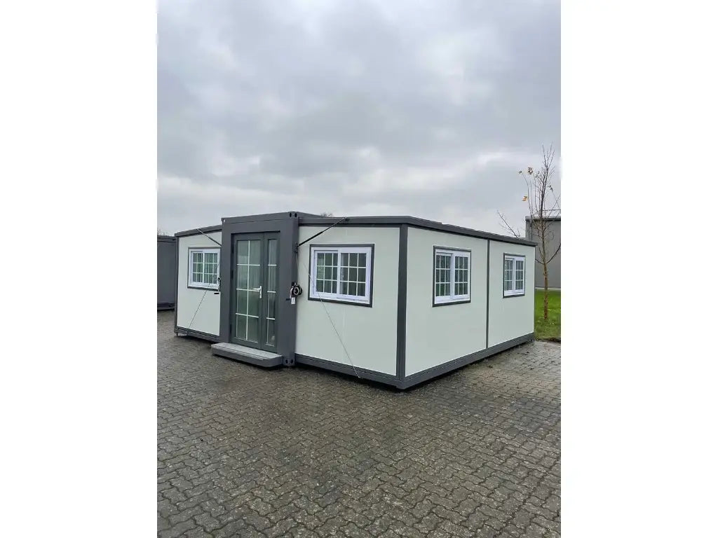 Kompakte Tiny House Basis Fixe 5,80 m × 2,00 m × 2,50 m, mit großer Wohnfläche