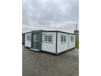 Kompakte Tiny House Basis Fixe 5,80 m × 2,00 m × 2,50 m, mit großer Wohnfläche