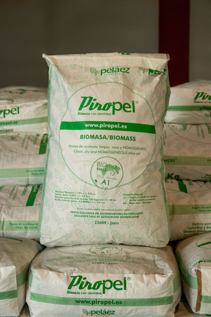 Piropel Hueso de Aceituna Certificado 70 Sacos 1050 kg