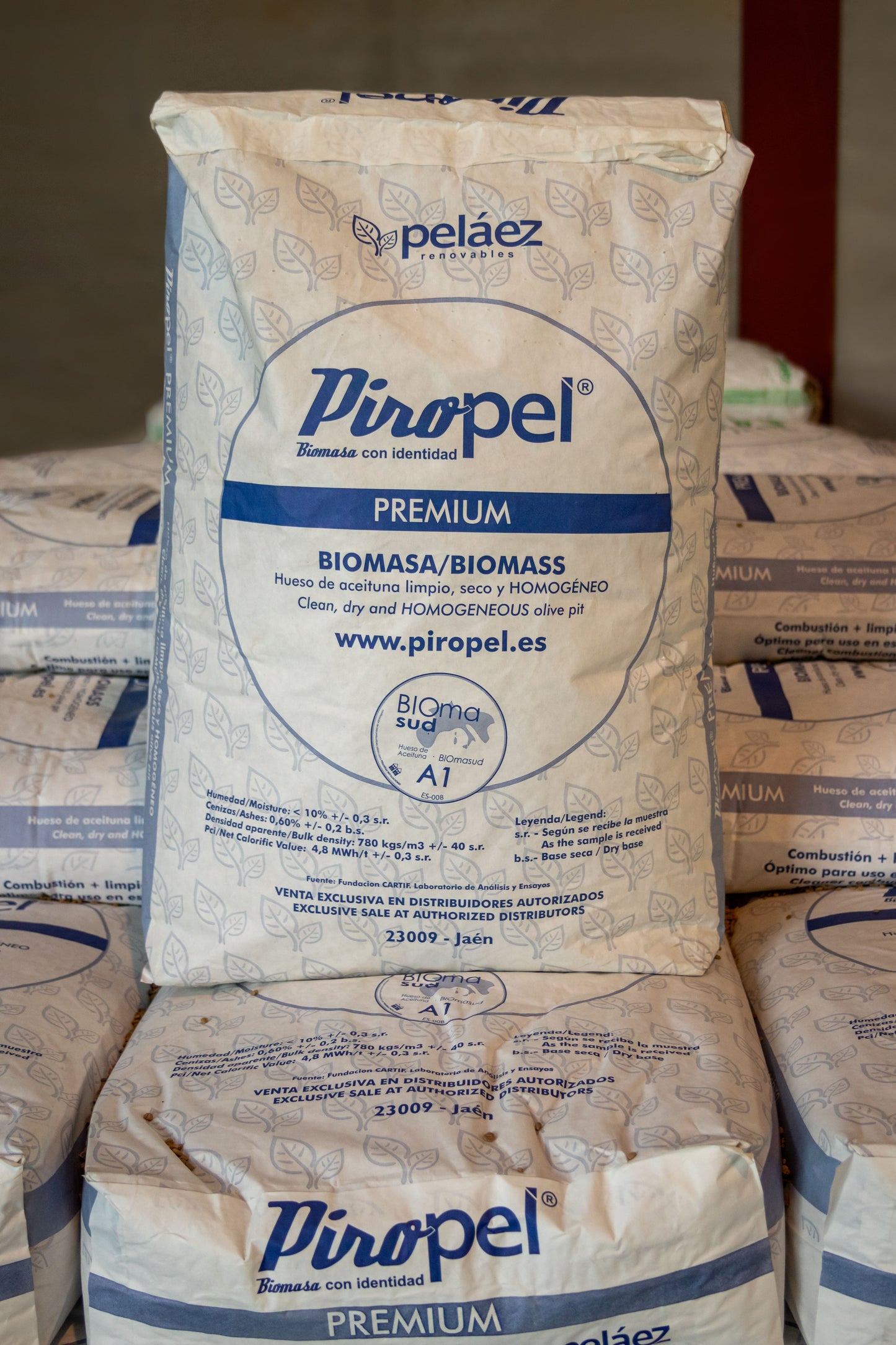 Piropel Premium Hueso de Aceituna Certificado 1050 kg