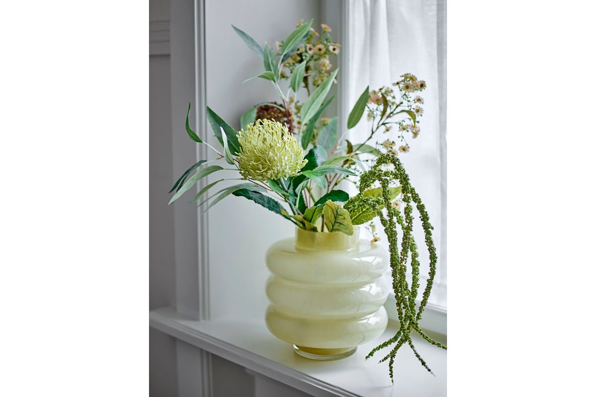 Vase Elara – Mundgeblasenes Glas in warmem Gelb