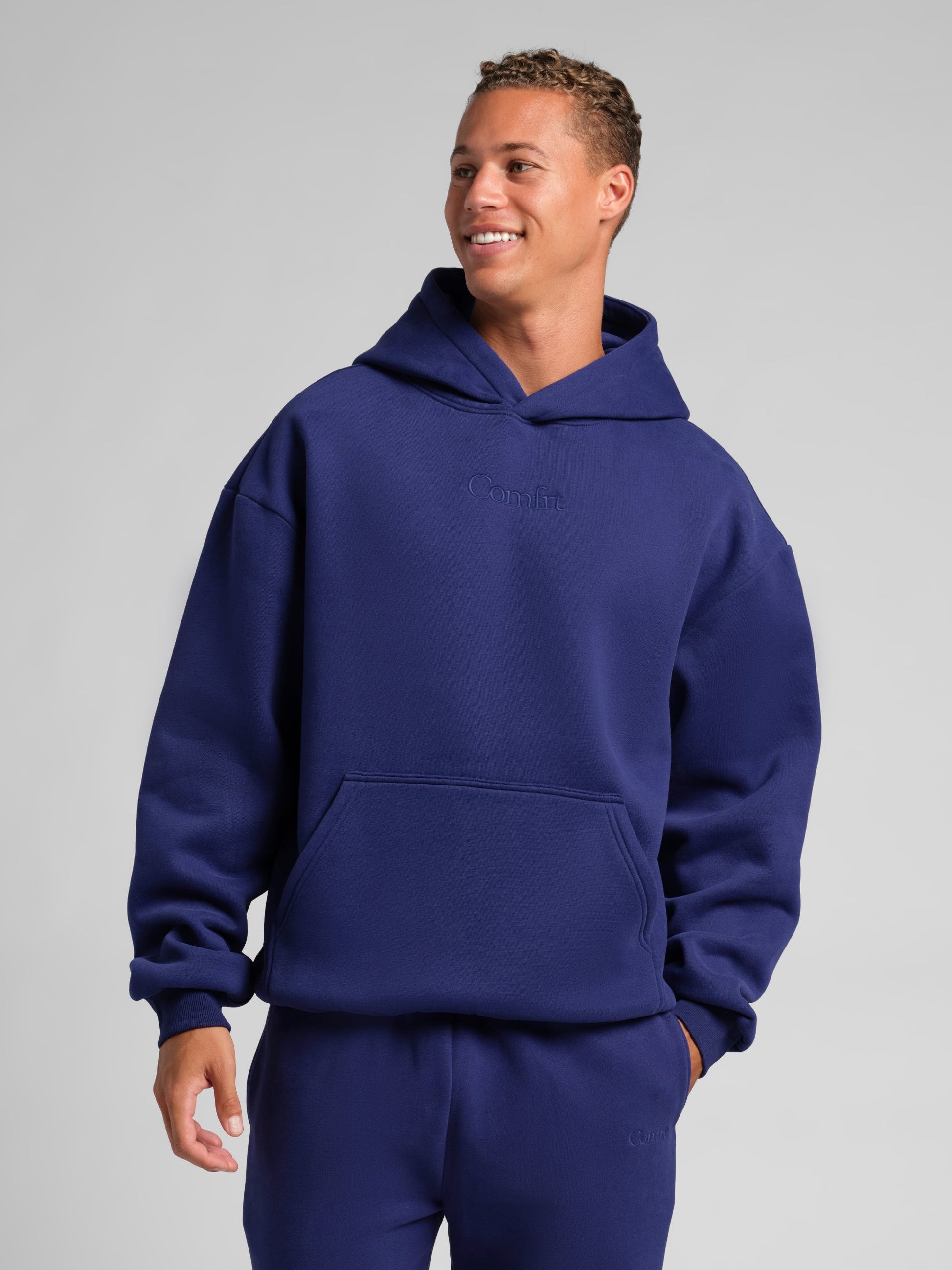 Signature Hoodie Unisex Oversized CloudTouch mit Kapuze und Kängurutasche