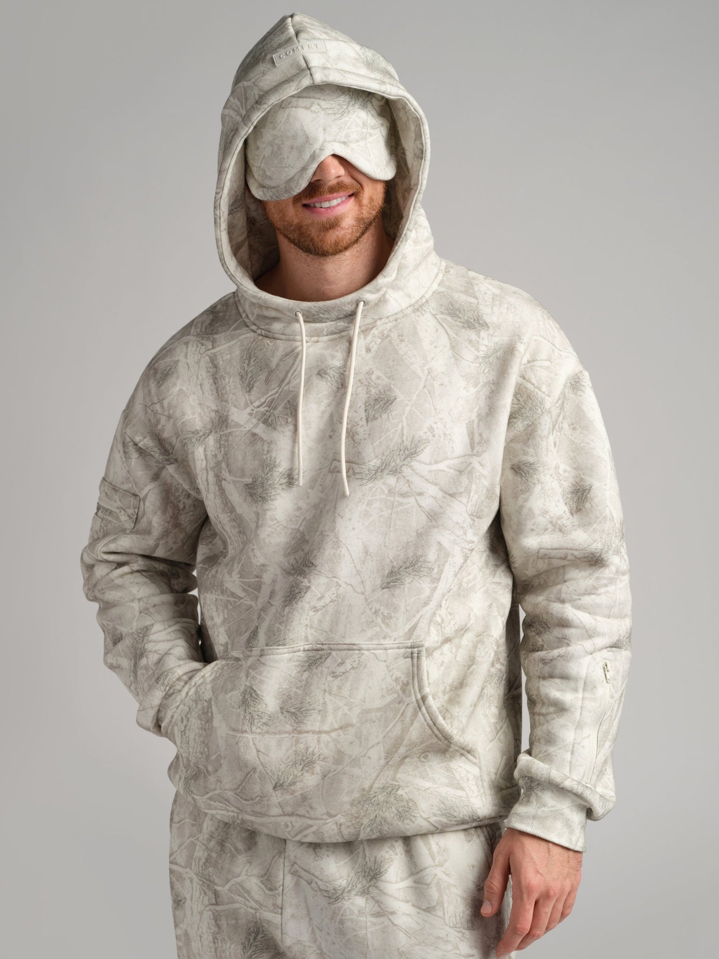 Comfrt Airplane Mode Travel Hoodie mit integrierter Augenmaske
