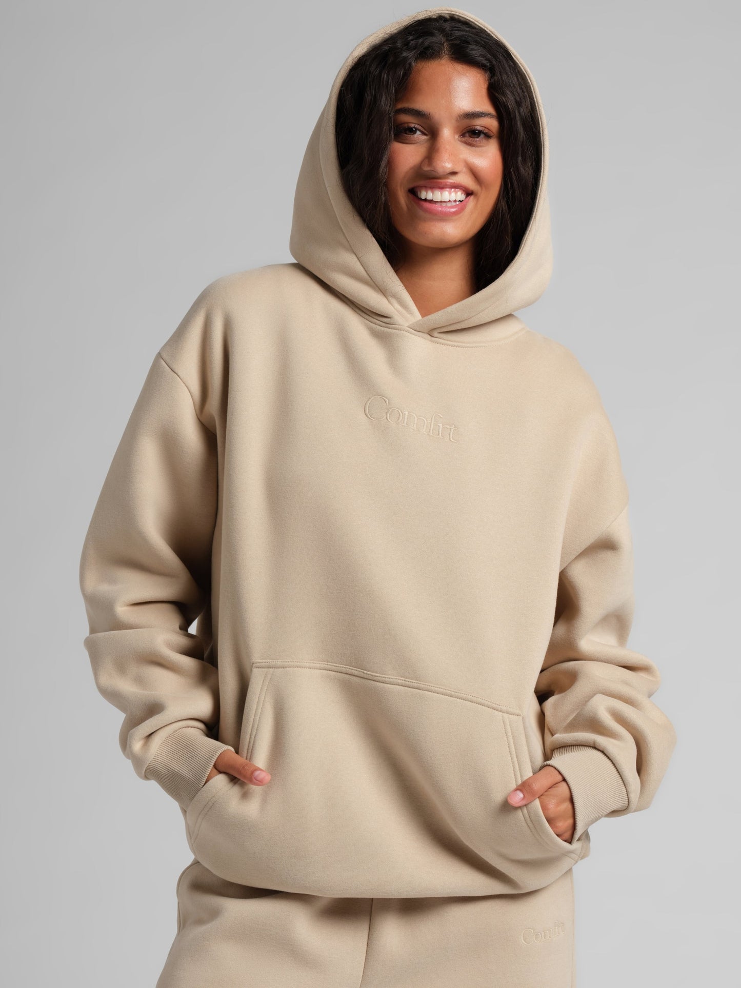 Signature Hoodie Unisex Oversized CloudTouch mit Kapuze und Kängurutasche