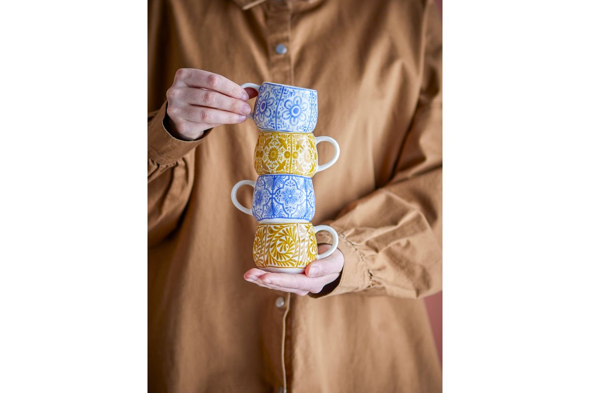 Eirvik Becher-Set Blau Orange Steingut 4-teilig für den Alltag