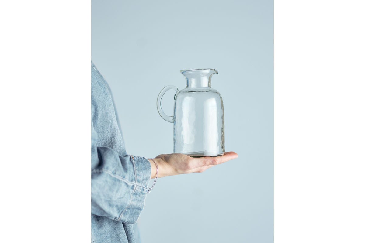 Luxusbetten24 Avelin Dekanter Mundgeblasenes Recyclingglas Transparent Wein Design