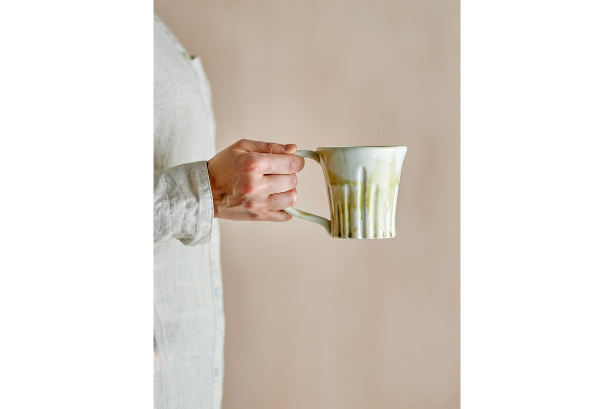 Luxusbetten24 Verdo Premium Becher-Set aus Grünem Steingut 4-teilig