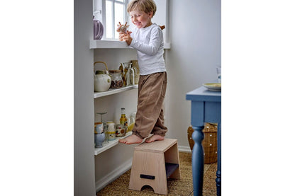 Luxusbetten24 Nina Kinderhocker Buchenholz Holzdesign für Bad und Küche