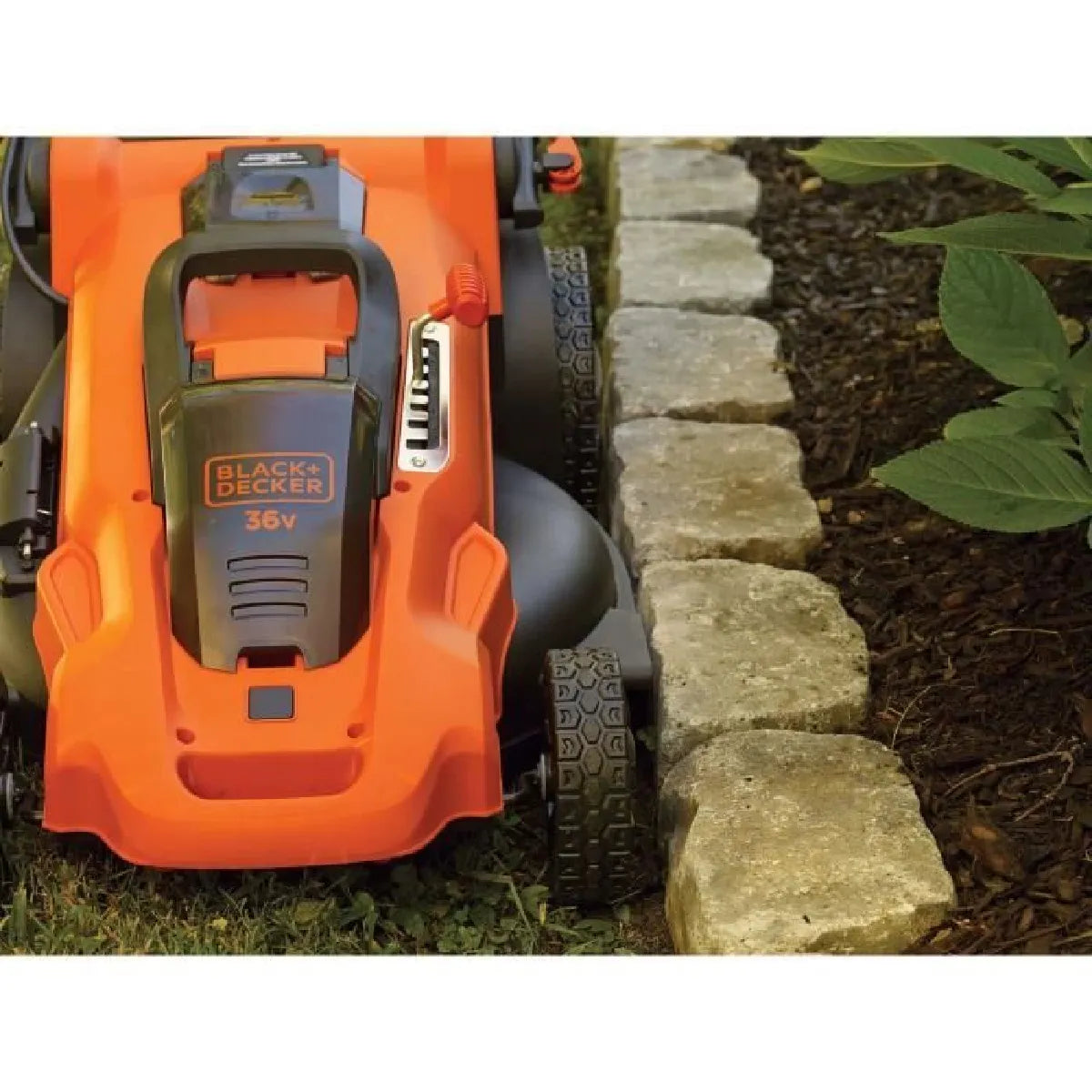 BLACK & DECKER Tondeadora 48 cm 36 V 2×2 Ah