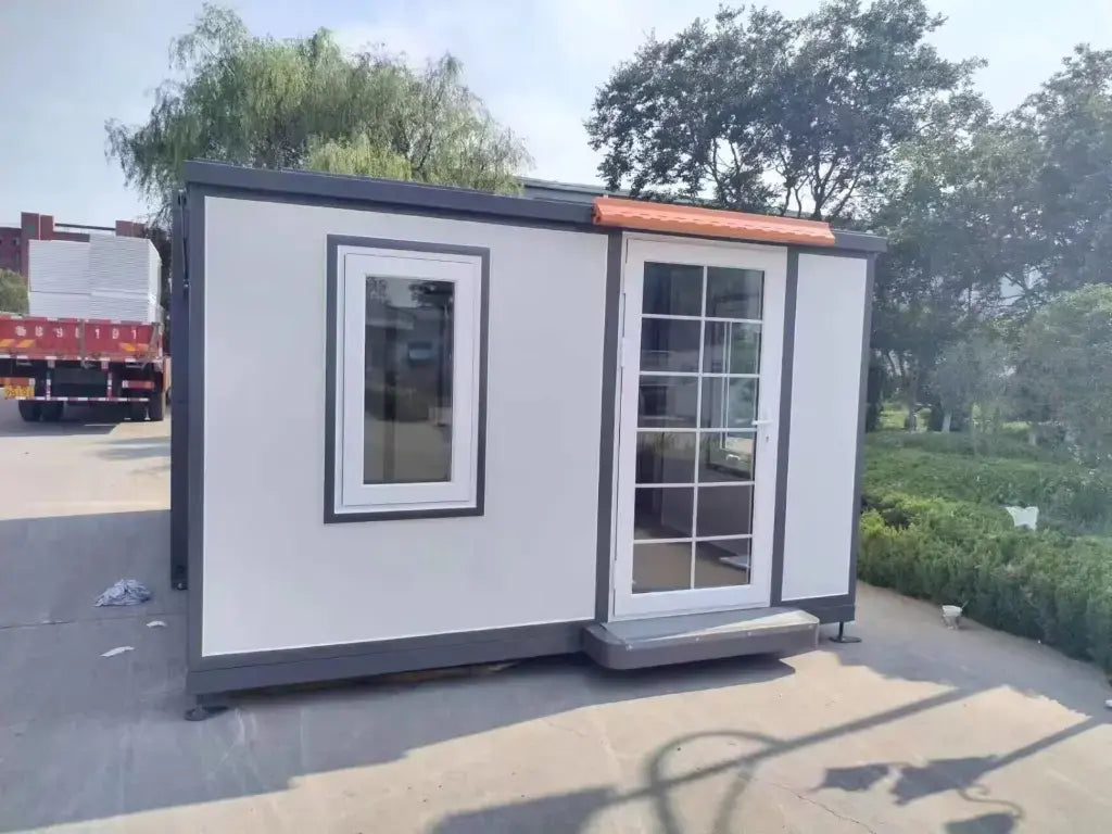 Stahlworks 2024 Mobile Wohncontainer – Modular, Isoliert, Komplett, 2‑Zimmer