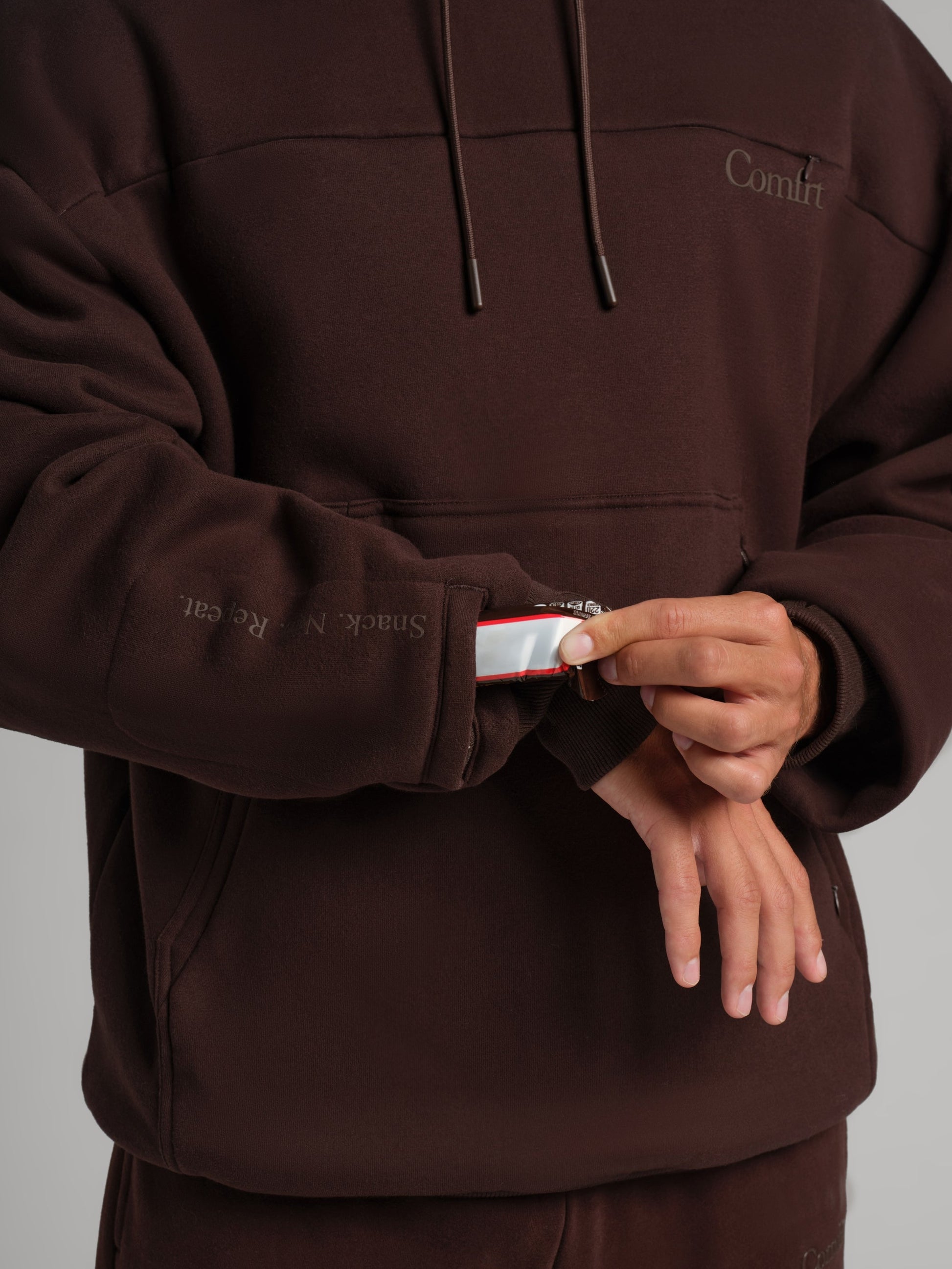 Comfrt Snak™ Hoodie Heavyweight Fleece with 6 Snack Pockets