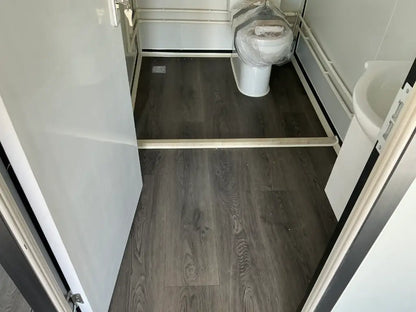 Mobilheim Tiny Home mit Badezimmer, isolierte Wände, 5,7 m L