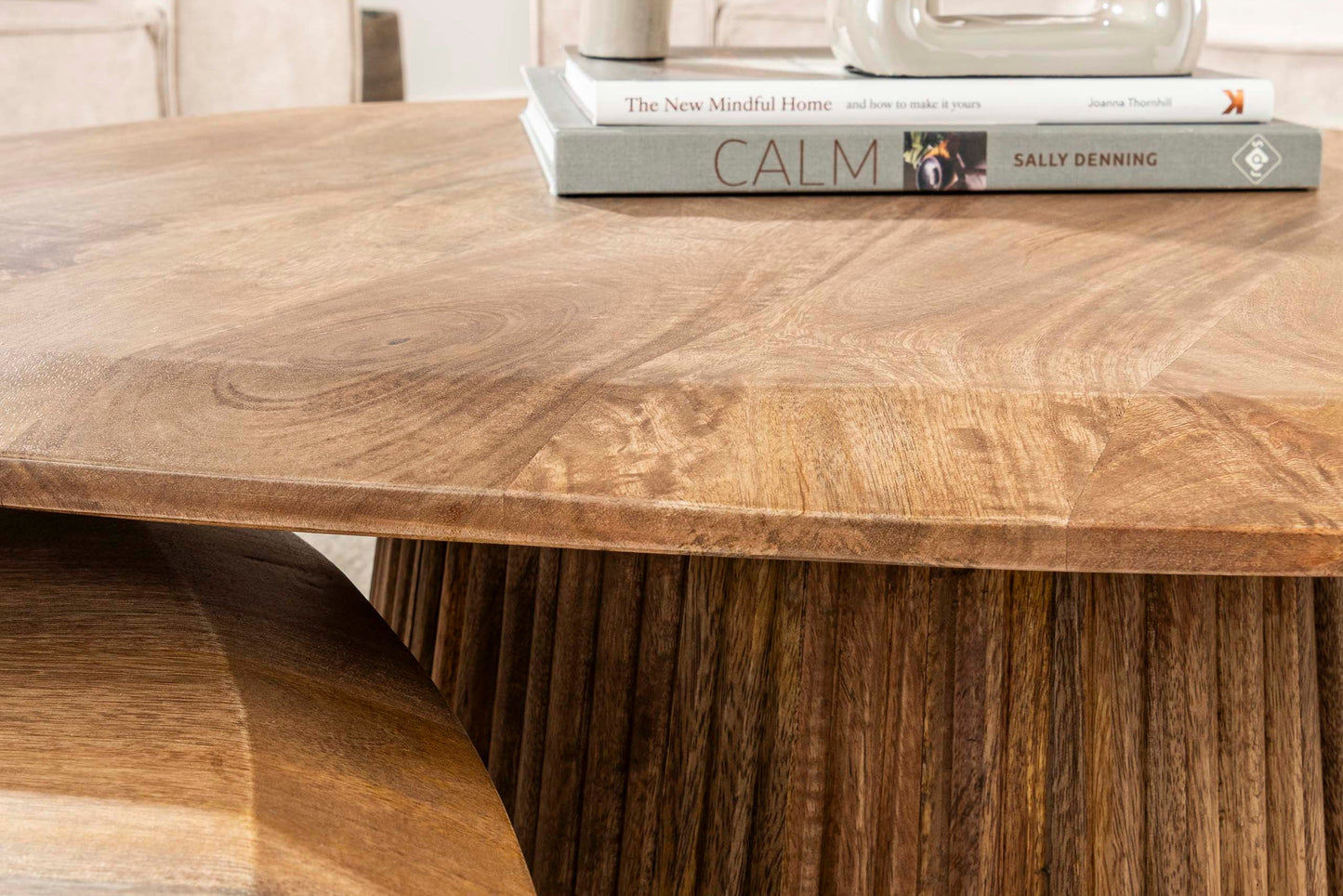 Luxusbetten24 Couchtisch Arenza 2er Set aus Mangoholz Sandfarben