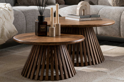 Luxusbetten24 Savira Couchtisch Mangoholz Konischer Tischfuß Sandfarben 2er Set