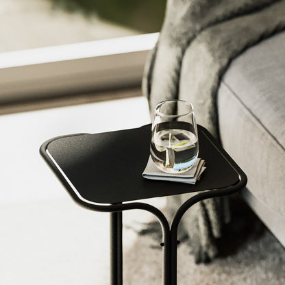 Luxusbetten24 Orento Modernes Couchtisch Schwarz Metallgestell Design Wohnzimmer