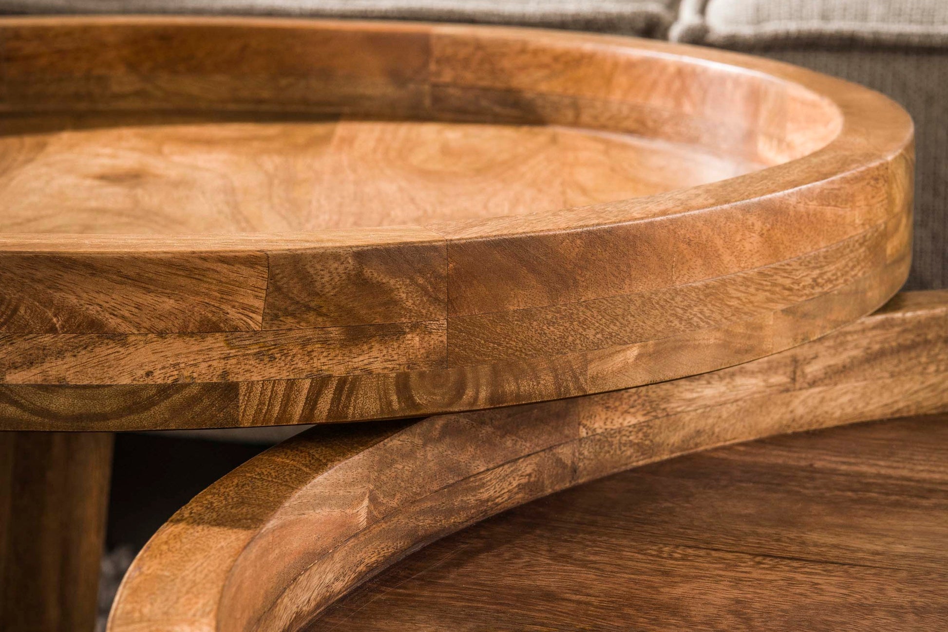 Luxusbetten24 Sundari Couchtisch 2er Set aus nachhaltigem Mangoholz, sandfarben