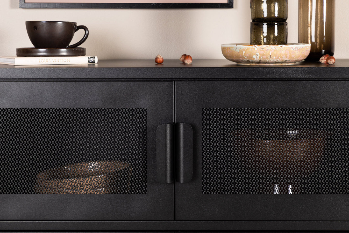 Kommode Berit Industrial Design Schwarz, Elegante Aufbewahrung für Wohnzimmer