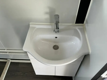 Mobilheim Tiny Home mit Badezimmer, isolierte Wände, 5,7 m L