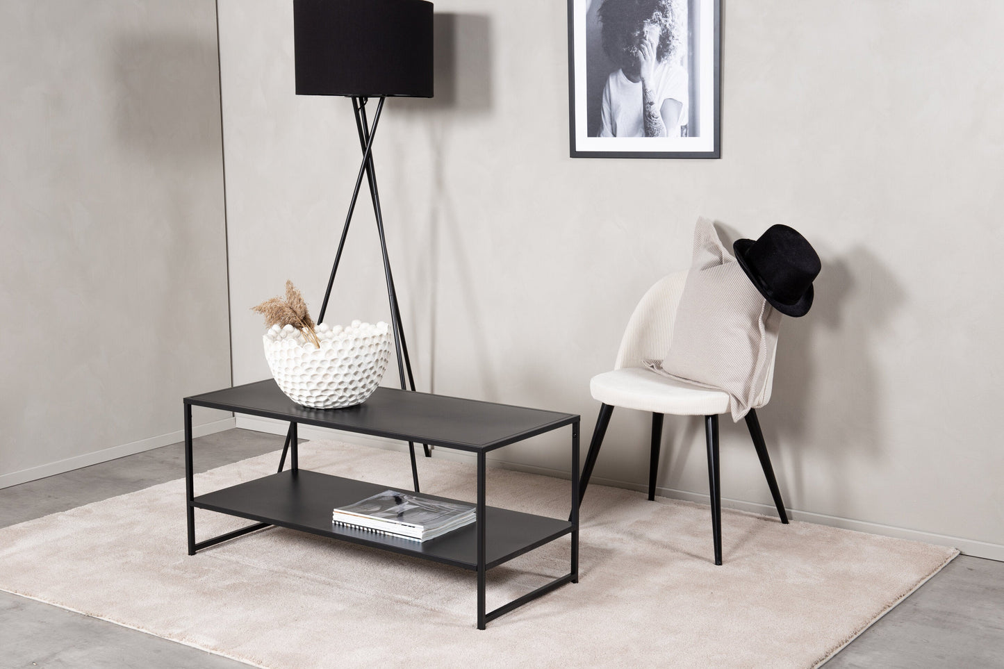 Luxusbetten24 Baar Beistelltisch mit Ablagefläche, Schwarz, Modernes Design