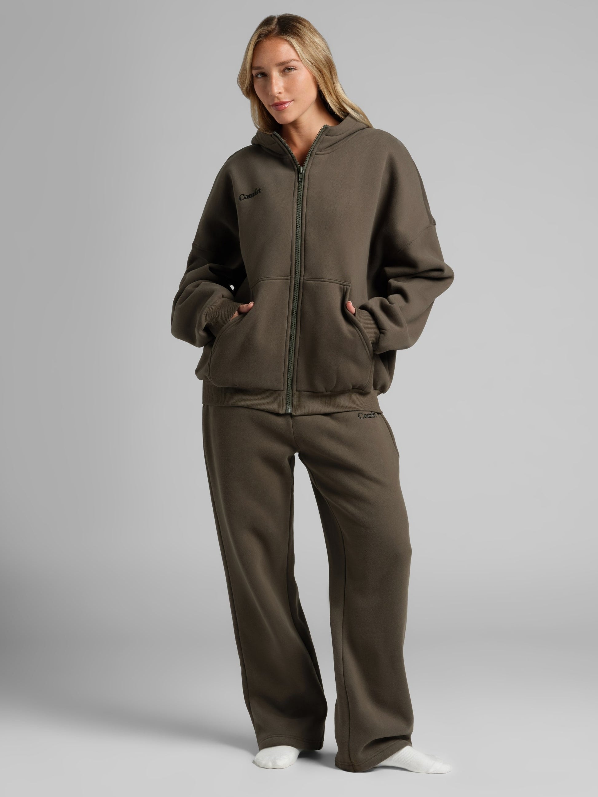 Comfrt Cloud Zip Oversized Hoodie