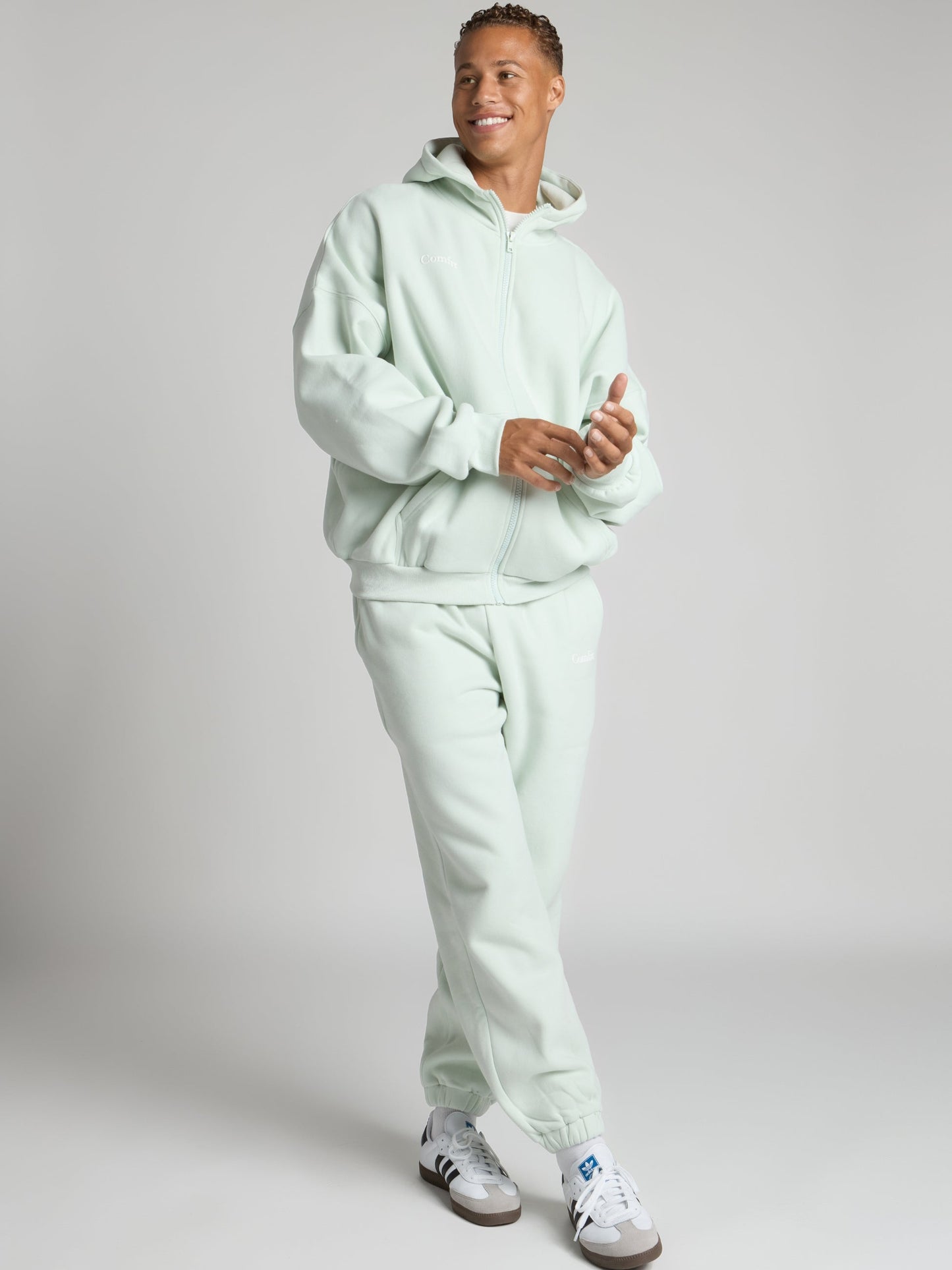 Comfrt Cloud Zip Oversized Hoodie