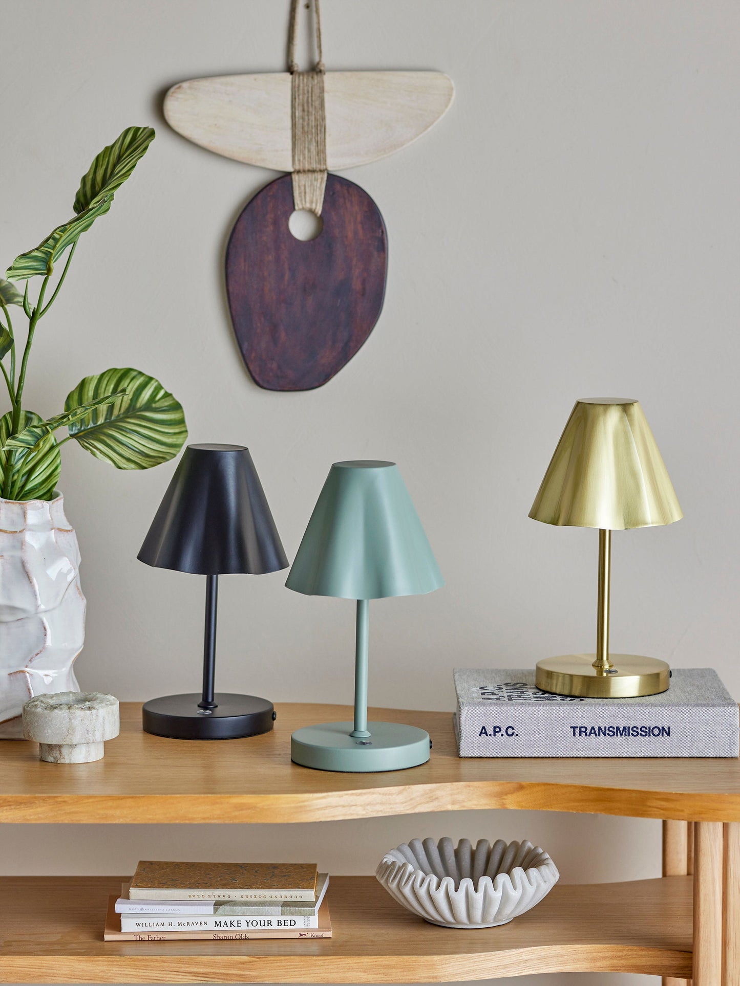 Suki Tragbare Tischleuchte – Wiederaufladbare LED-Lampe, Naturton, Grün, Schwarz