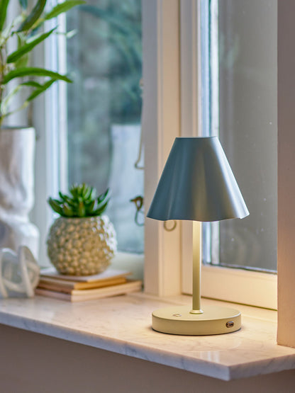 Suki Tragbare Tischleuchte – Wiederaufladbare LED-Lampe, Naturton, Grün, Schwarz