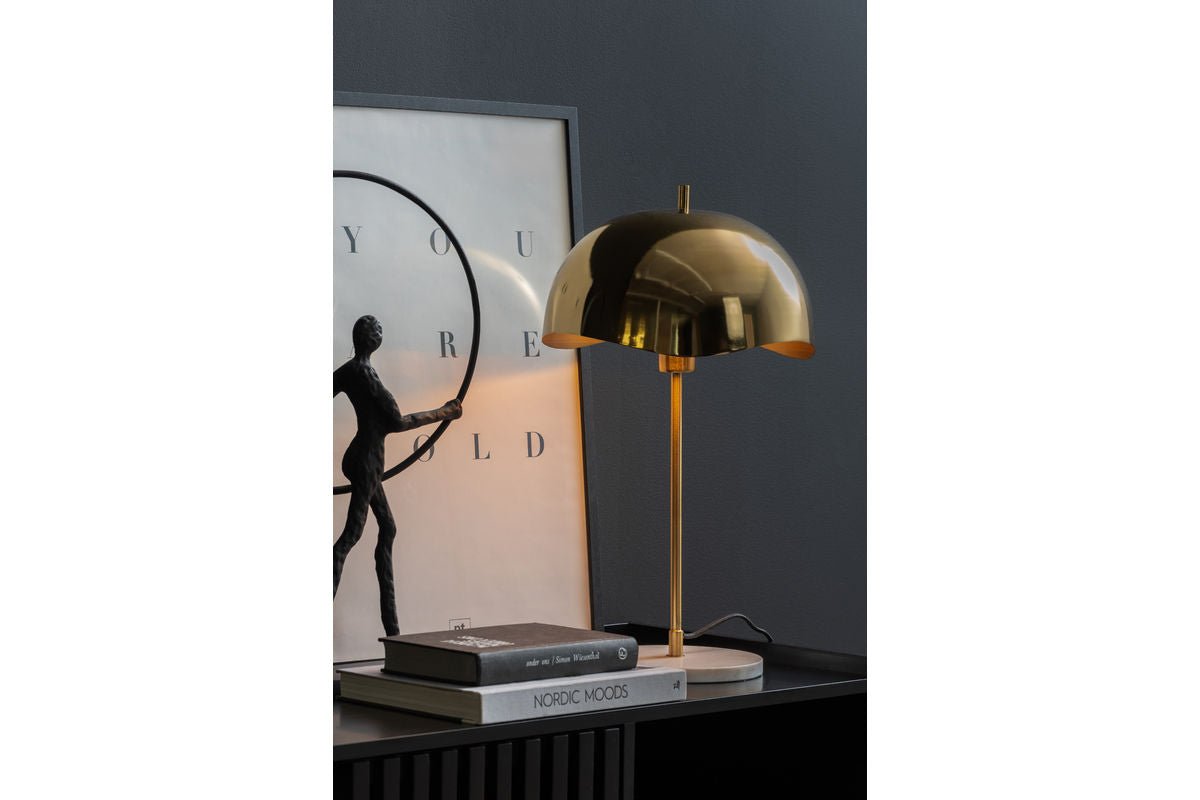 Luxusbetten24 Vindor Tischlampe Gold Designleuchte aus Eisen mit Wellenschirm