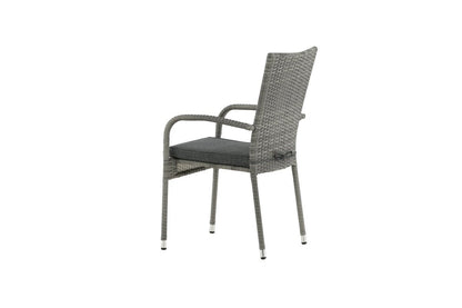 Luxusbetten24 Emma Gartenstuhl aus Rattan – 2‑er‑Set Schwarz für Außen