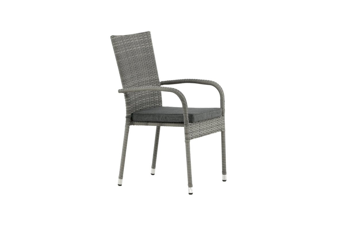 Luxusbetten24 Emma Gartenstuhl aus Rattan – 2‑er‑Set Schwarz für Außen