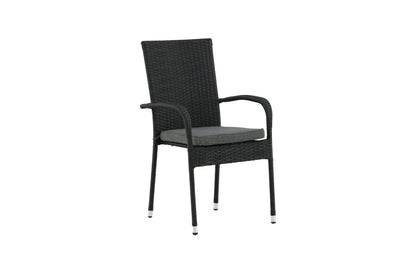 Luxusbetten24 Emma Gartenstuhl aus Rattan – 2‑er‑Set Schwarz für Außen
