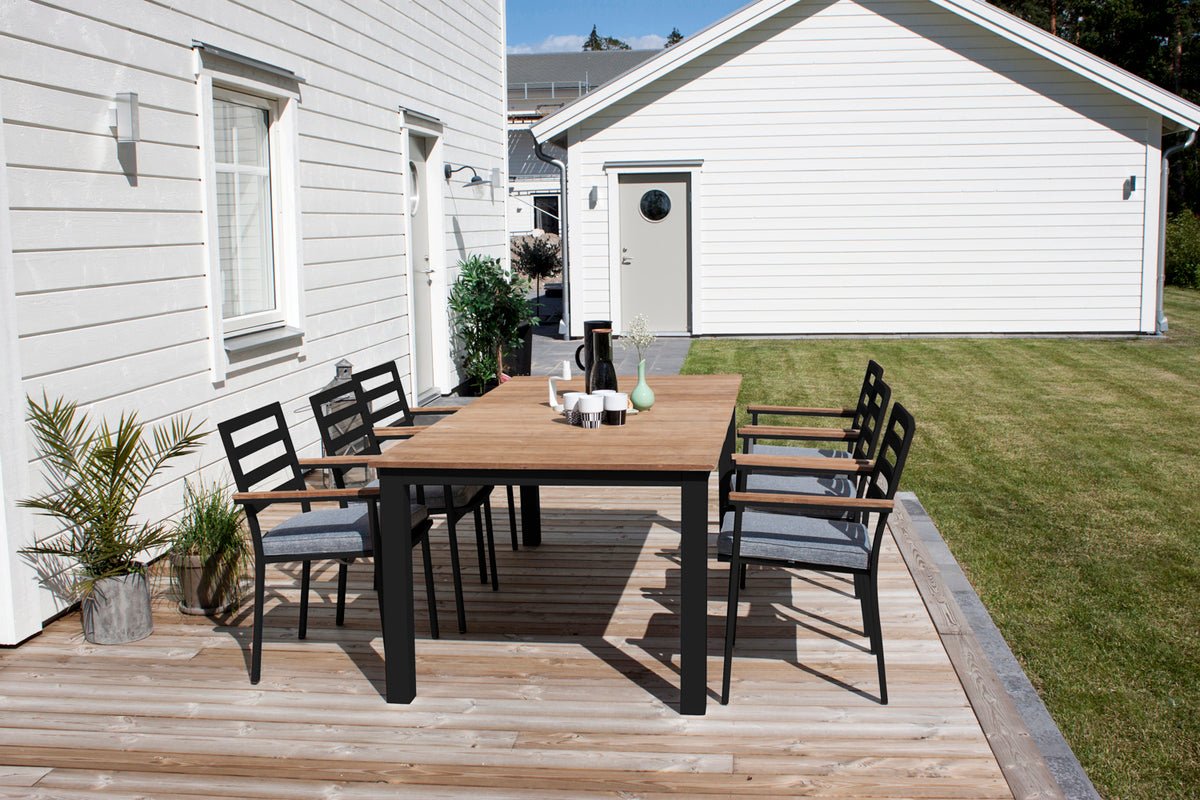 Luxusbetten24 Tala Gartenstuhl-Set, Schwarz, 2er Set mit Kissen