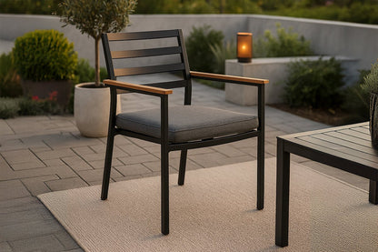 Luxusbetten24 Tala Gartenstuhl-Set, Schwarz, 2er Set mit Kissen