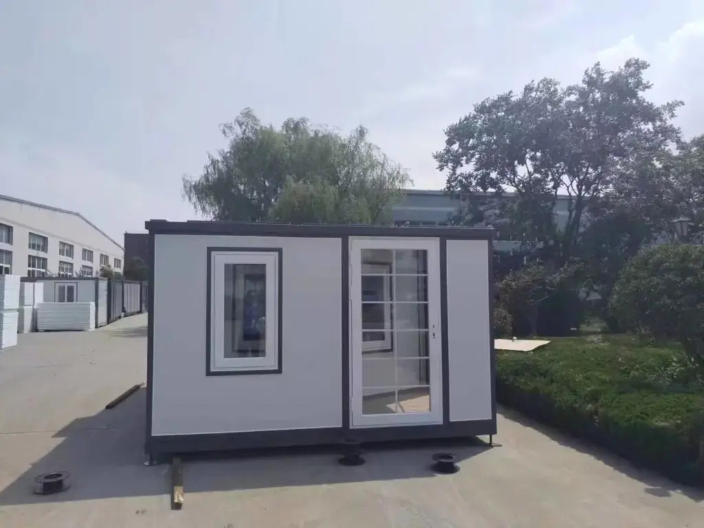 Stahlworks 2024 Mobile Wohncontainer – Modular, Isoliert, Komplett, 2‑Zimmer