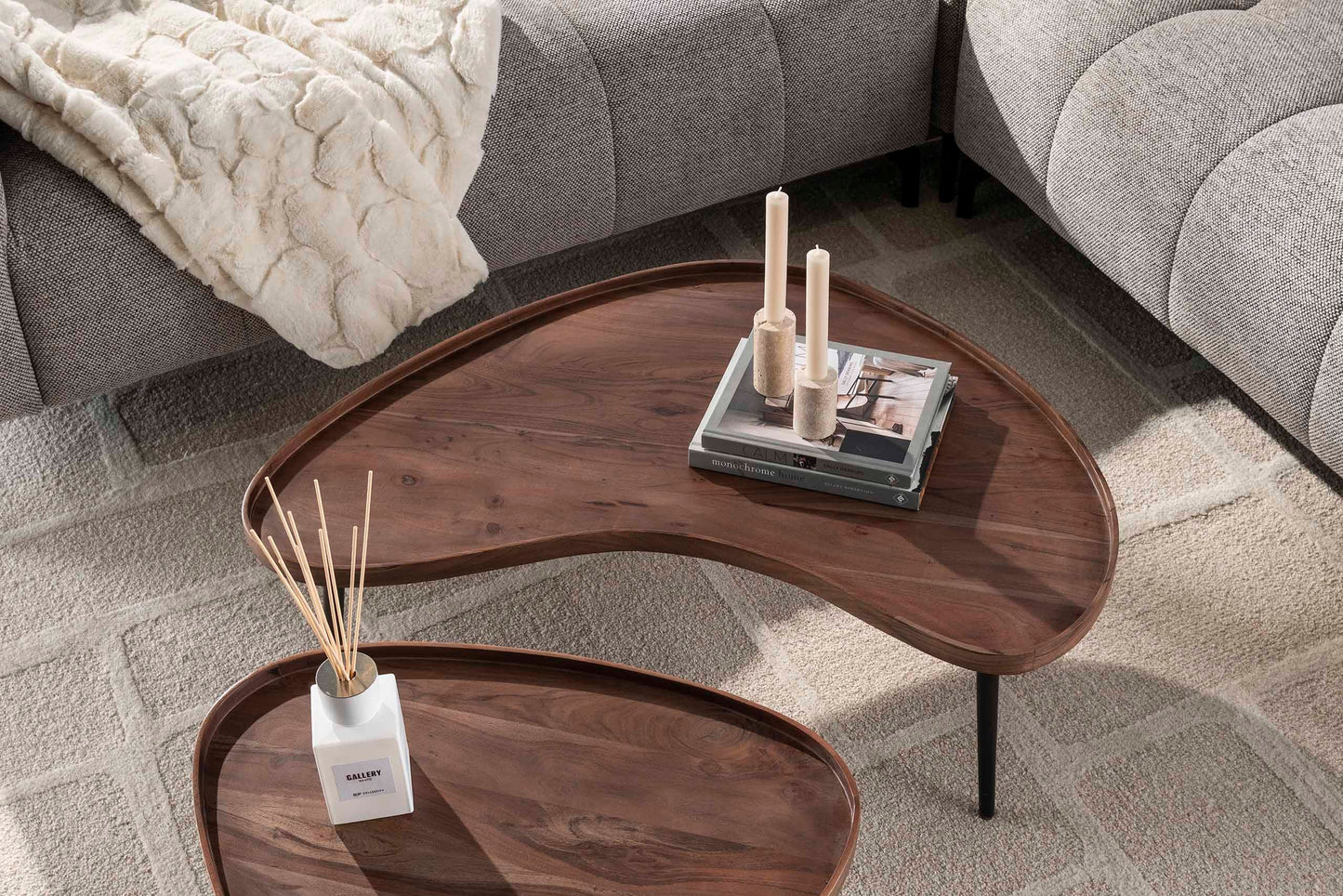 Luxusbetten24 Zamira Couchtisch 2er Set aus Akazienholz, Dunkelbraun