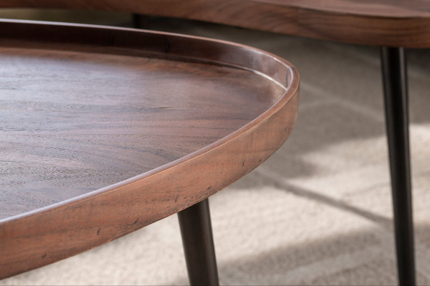 Luxusbetten24 Zamira Couchtisch 2er Set aus Akazienholz, Dunkelbraun