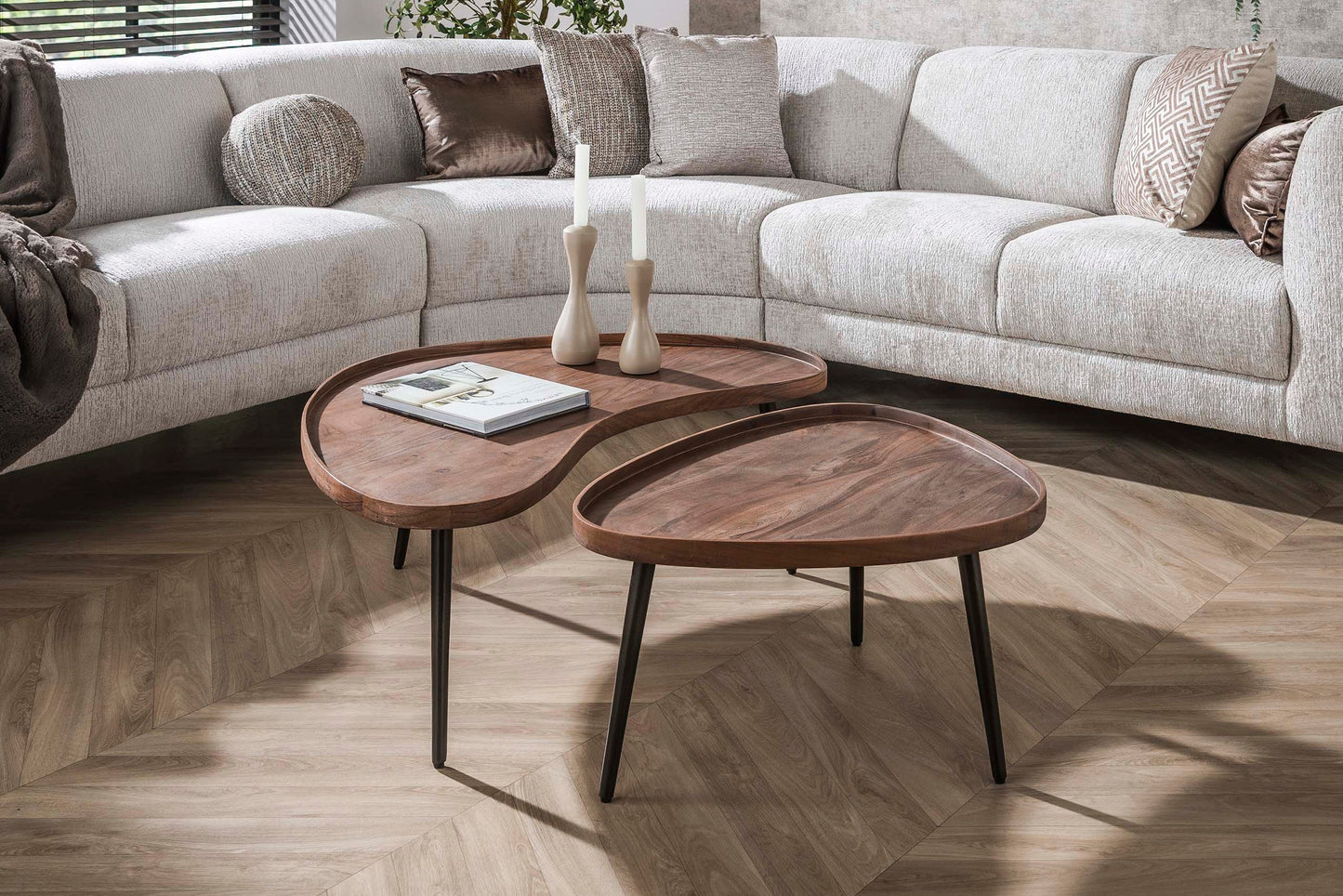 Luxusbetten24 Zamira Couchtisch 2er Set aus Akazienholz, Dunkelbraun